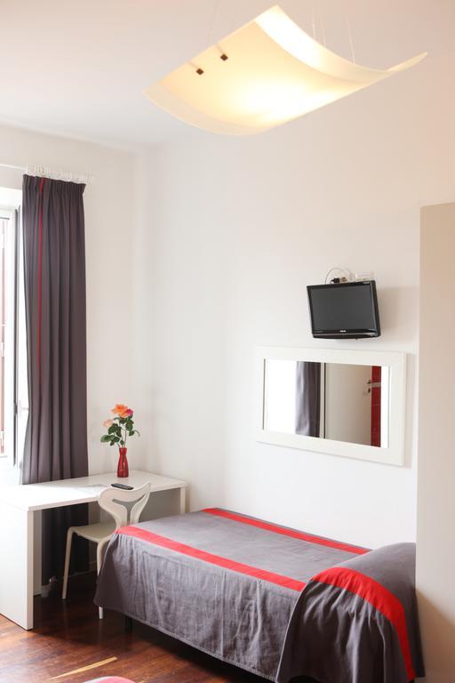 B&B Youbed Superior Rome Bagian luar foto