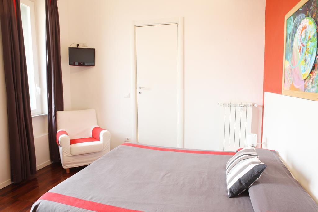 B&B Youbed Superior Rome Bagian luar foto